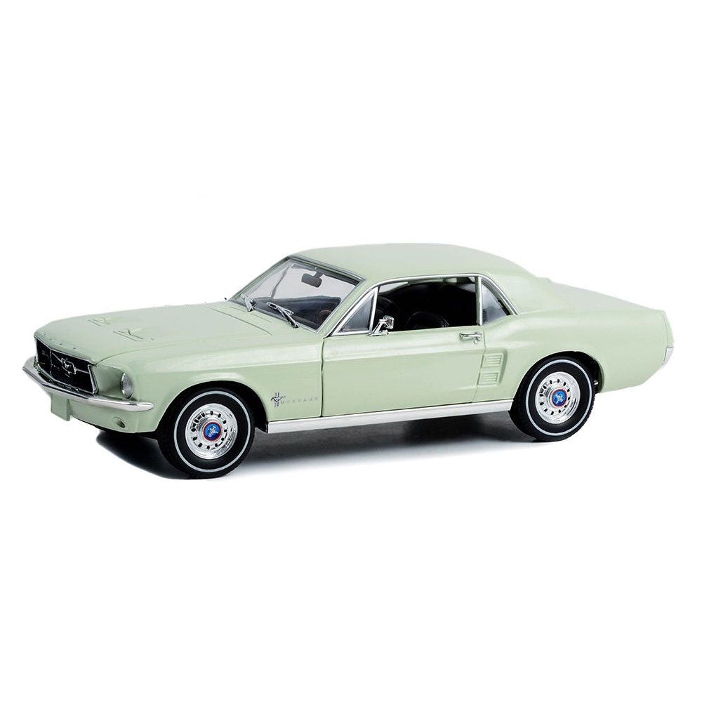 1967 Ford Mustang Coupé Modell im Maßstab 1:18