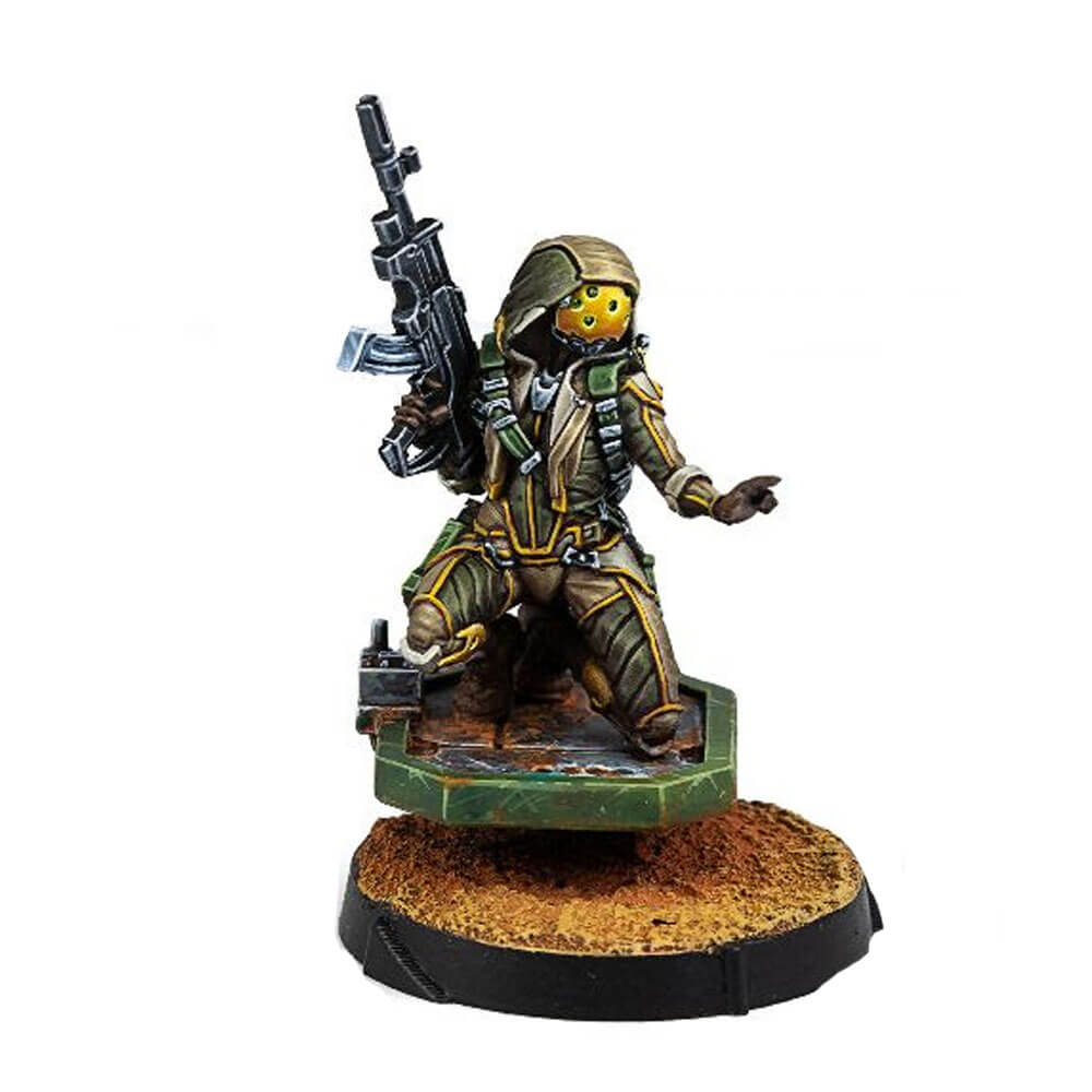 Infinity Haqqislam em miniatura